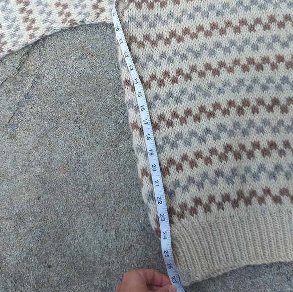 Vintage Wool Hand Knit Sweater - Picture 9 of 11